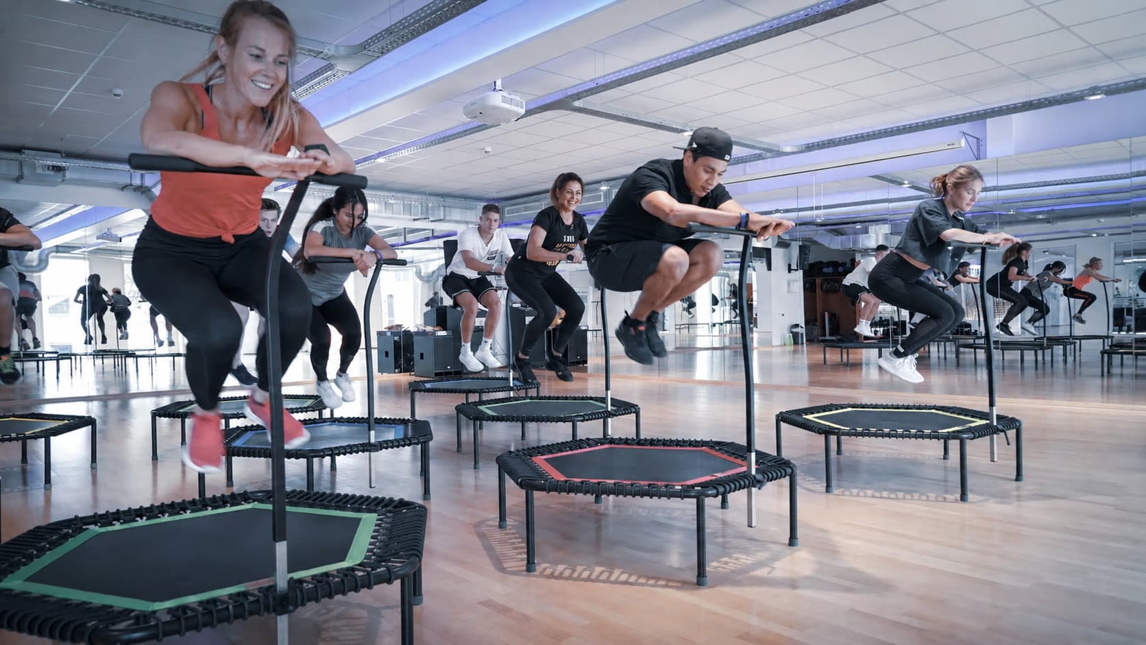 Jumping Fitness Kurs auf dem Trampolin bei MY PULSE PRIME in Bonn-Kessenich